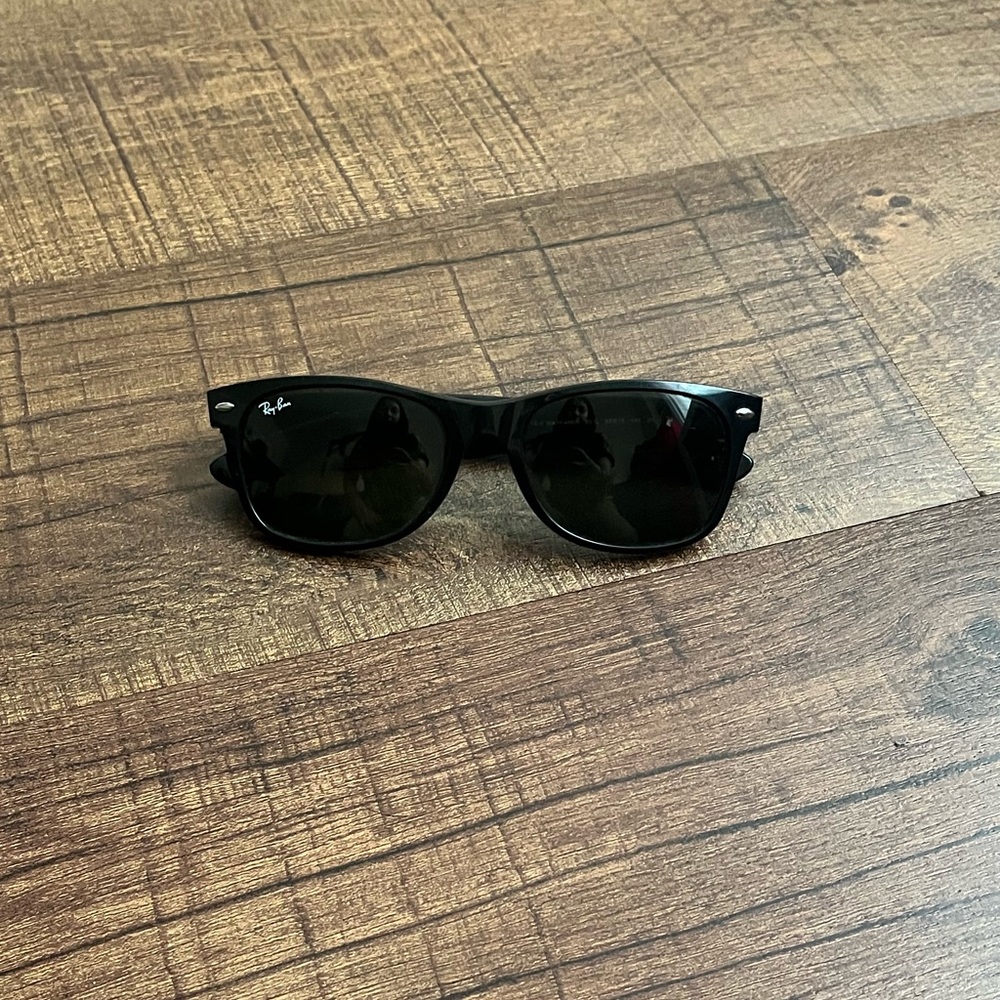 Ray Ban New Wayfarer Sunglasses